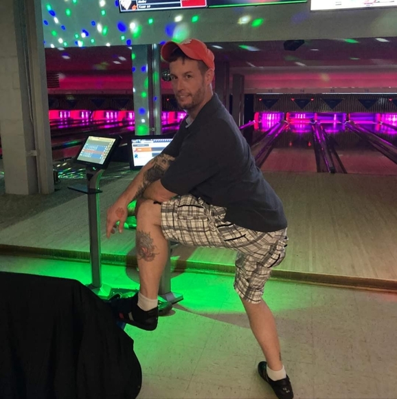 Meet your Posher, Brandon - Picture 2 of 5